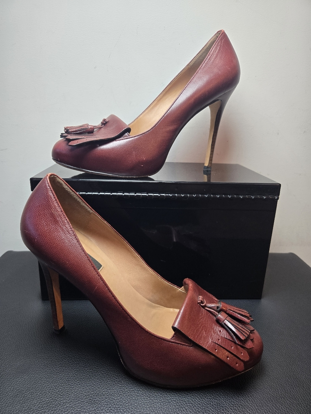 Ann Taylor Heels 8 Pumps Burgundy Ox Leather Blood  Vintage Tassled Heeled Shoes